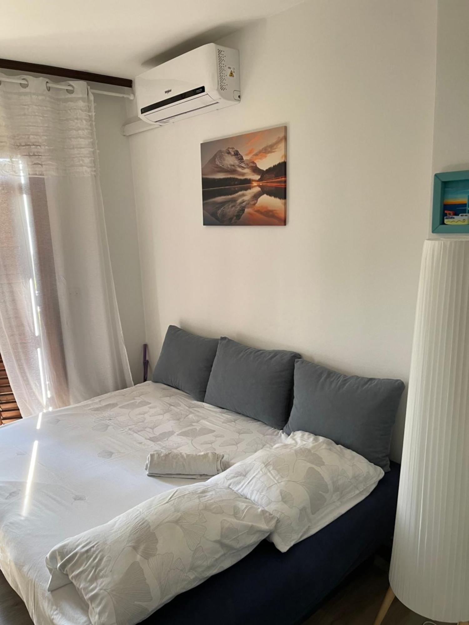 Apartman Hrusta Crikvenica Bagian luar foto